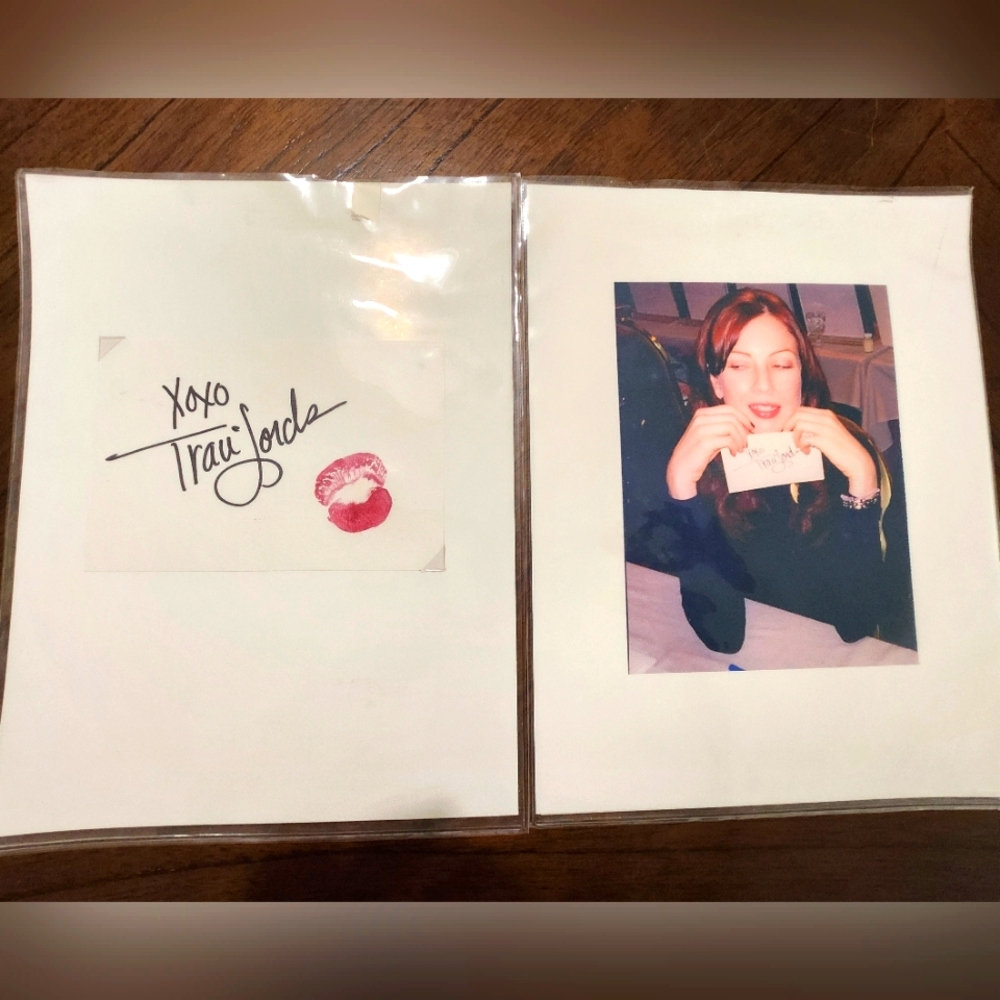 Traci Lords Autographed Photo and Lip Print Card 💋